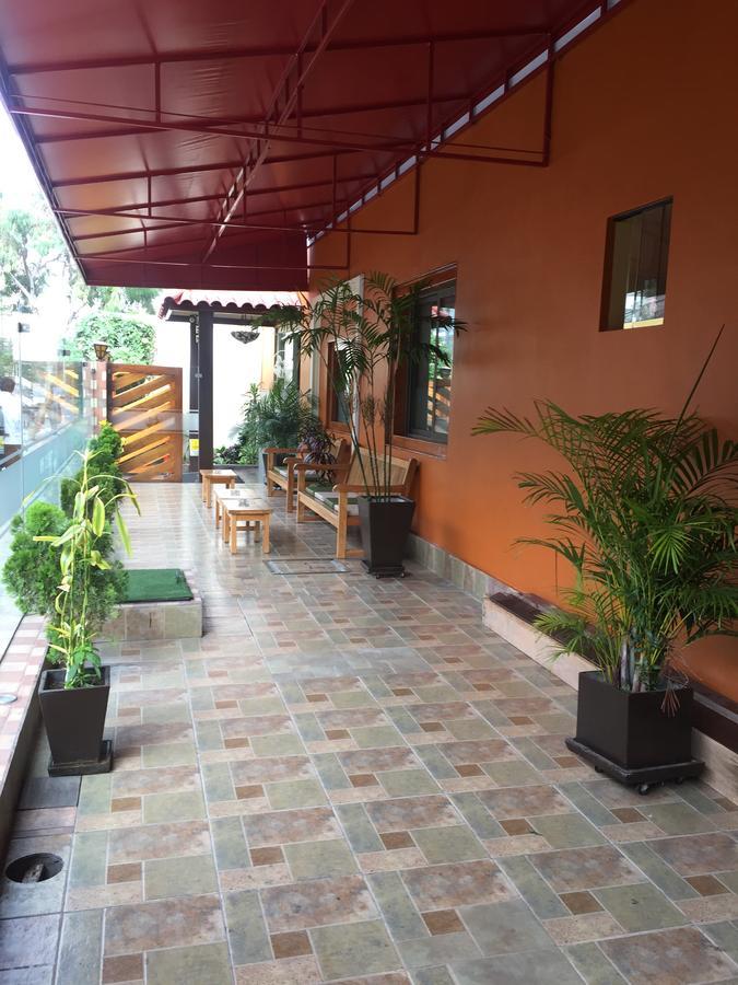 Hotel Tinkus Inn Lima Ngoại thất bức ảnh